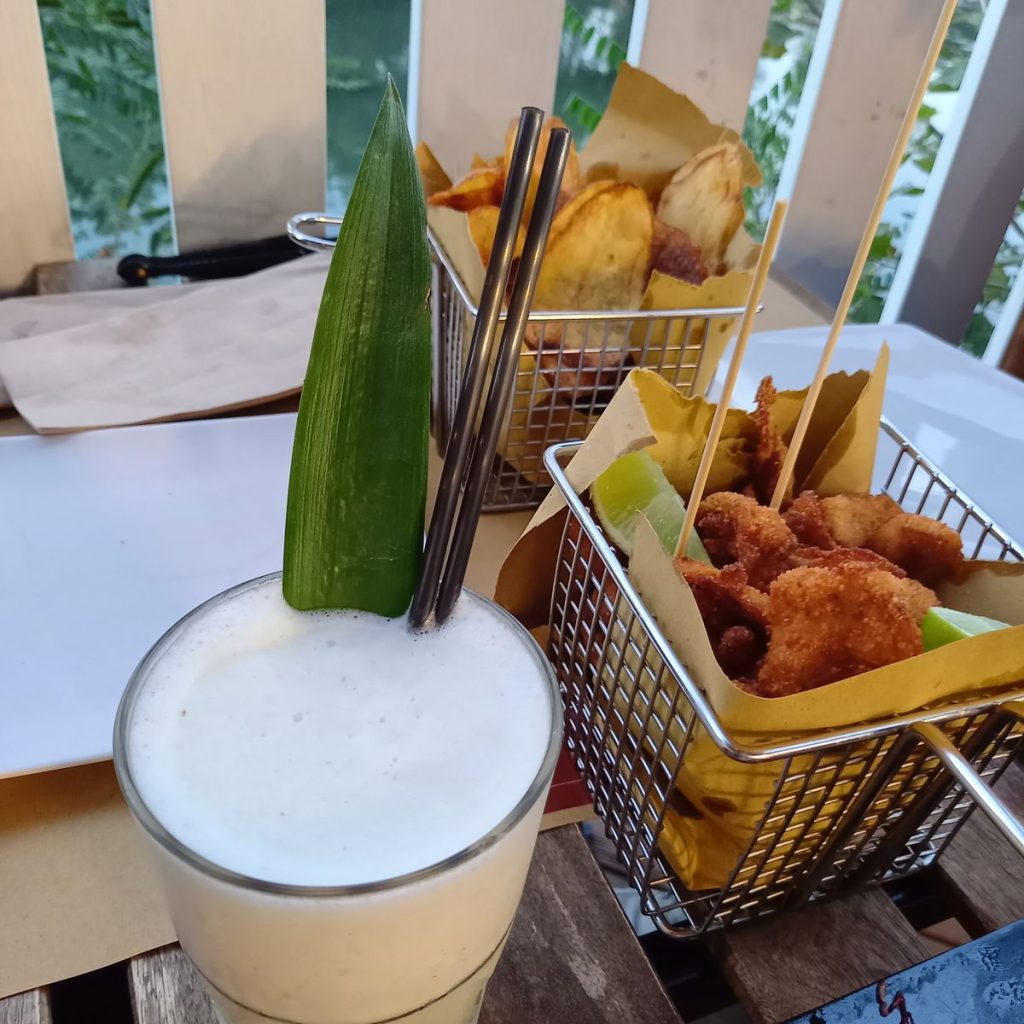 best restaurants in rome_igotorome_aperitif on tiber