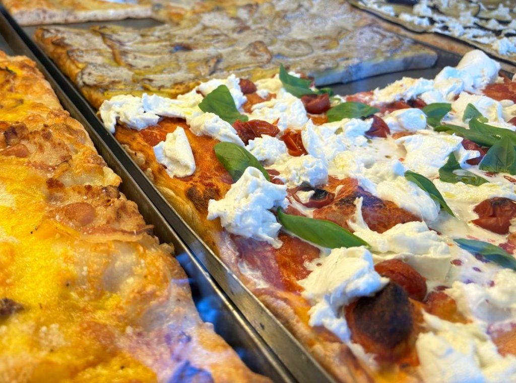 eat in rome_igotorome_pizza