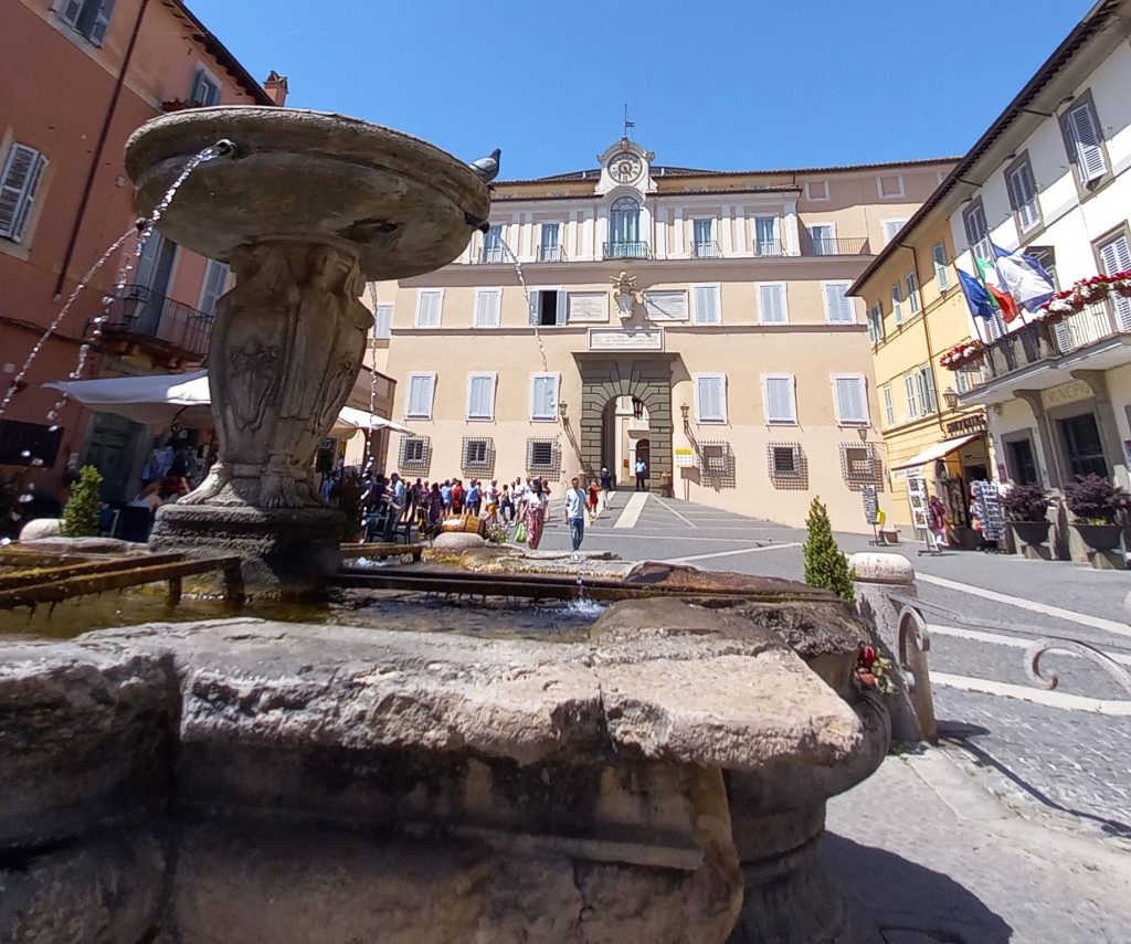 near rome attractions_igotorome_castel gandolfo